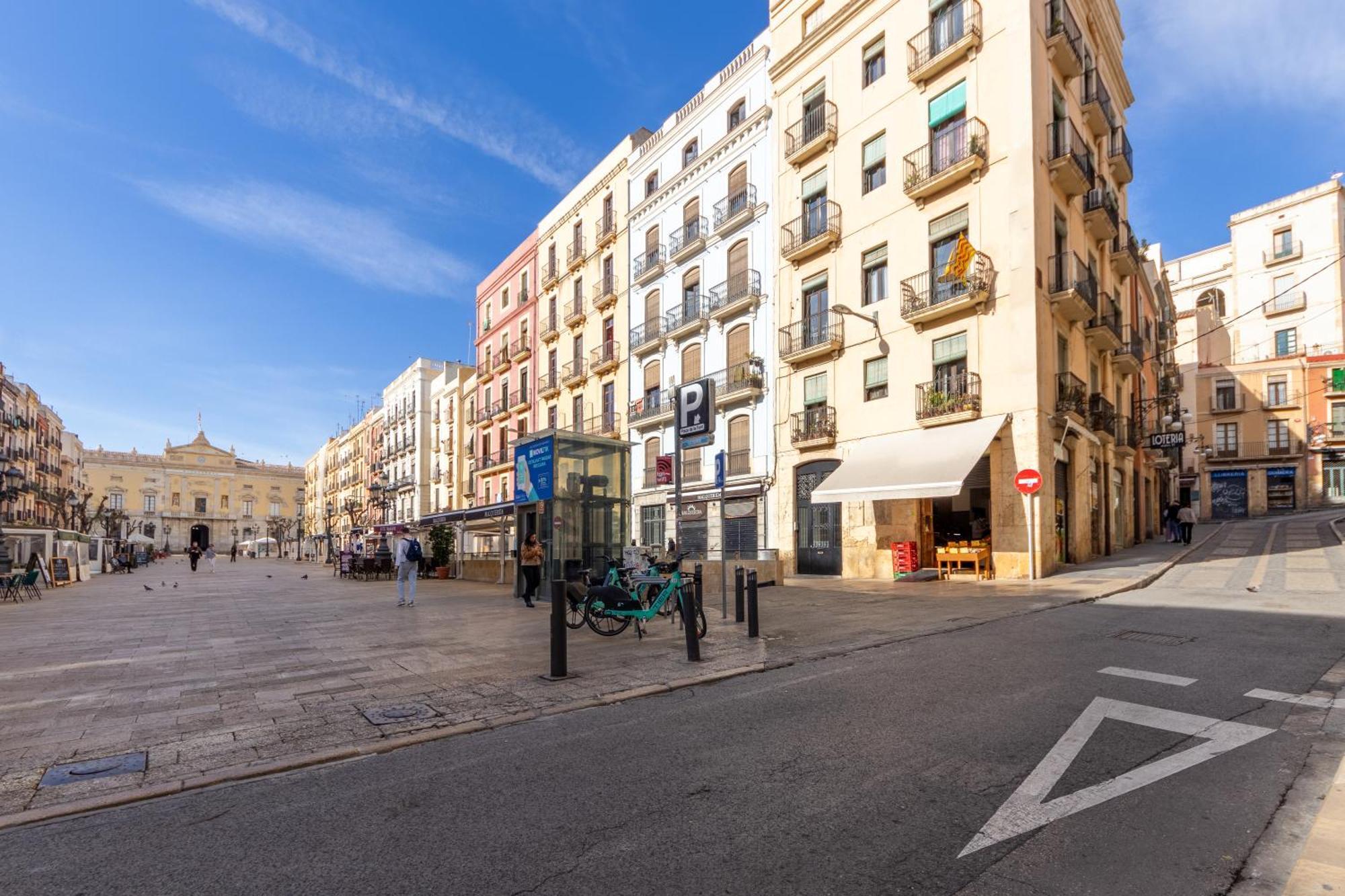 شقة Grooovy Duplex Amb Terrassa تاراغونا المظهر الخارجي الصورة